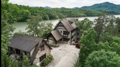 Lakewood Pointe and Guest House  | Watershed Cabins Large Rentals NC Smoky Mountains