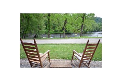 Bryson City-Cherokee River Cabin